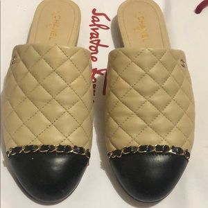 Authentic classic Chanel chain colorblock mules